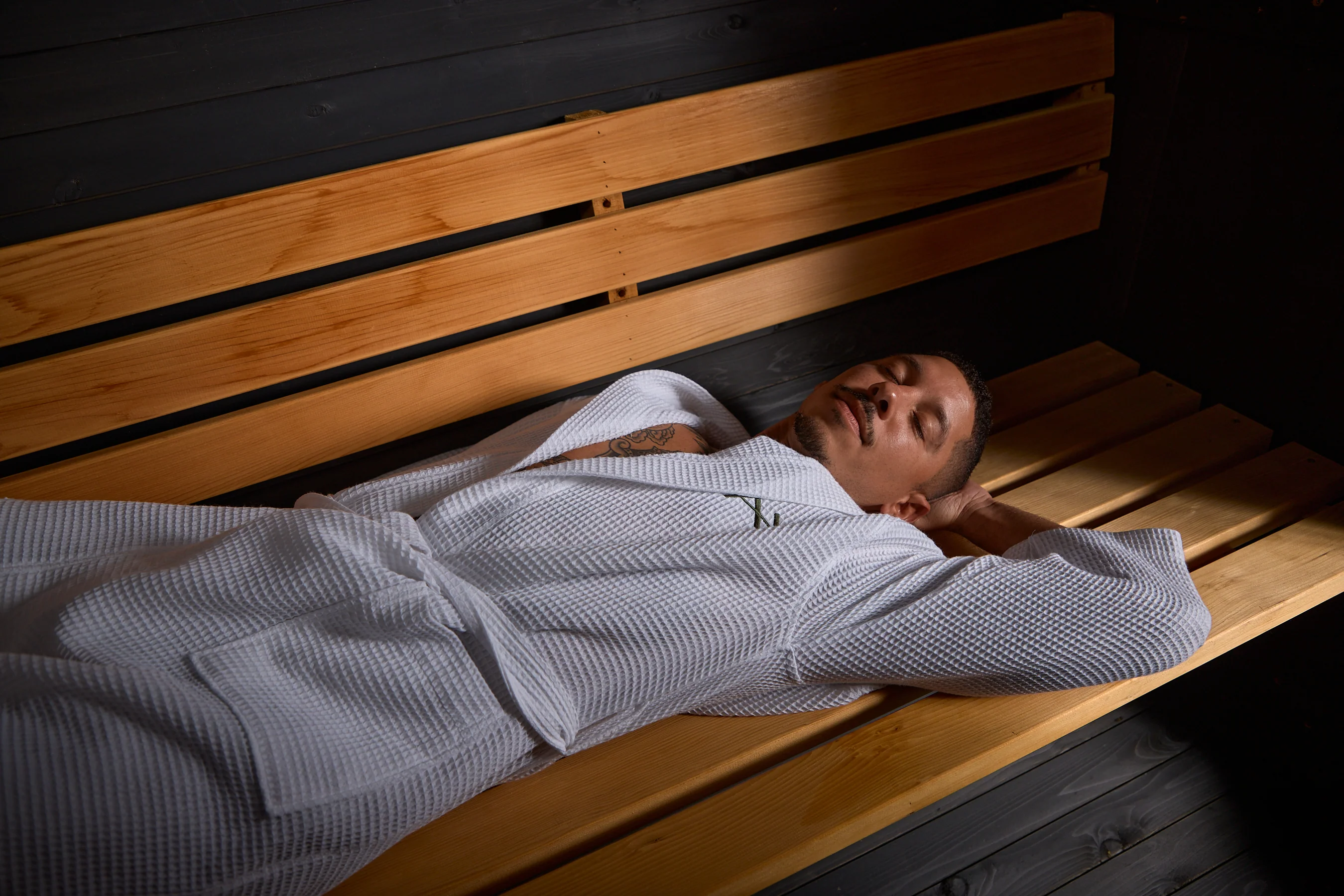 Lewisburg 6-8 Person Barrel Sauna - Image 10